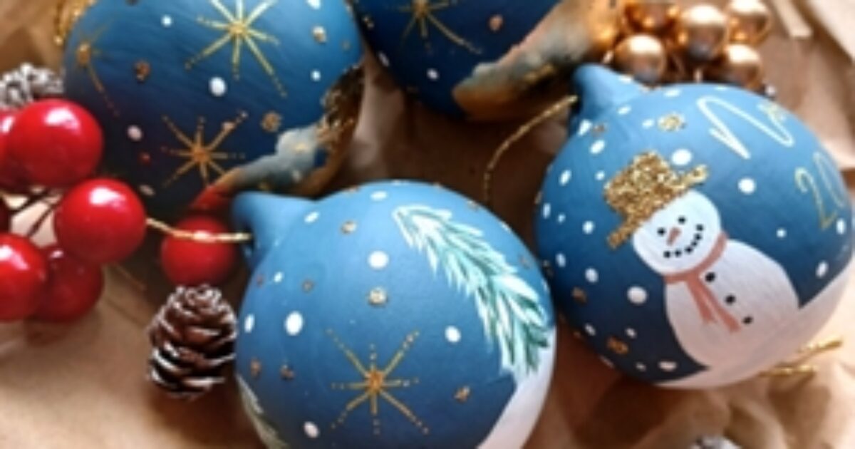 Painting winter scene ceramic baubles Kimbridge Ideal Collection